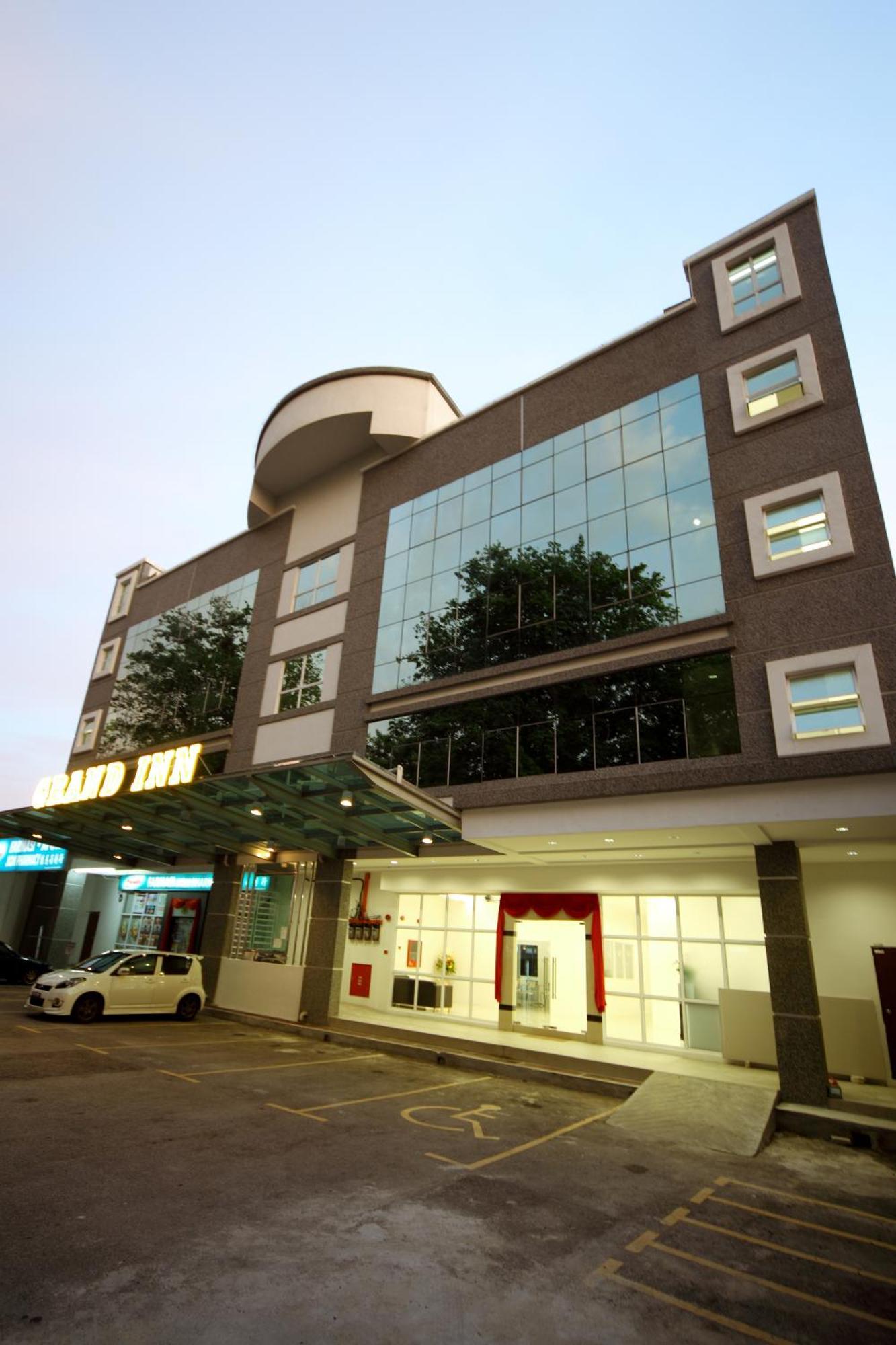 ג'ורג' טאון Grand Inn Hotel - Macalister Road מראה חיצוני תמונה